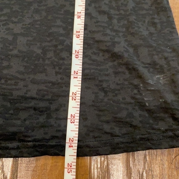 Meet Me Under The Mistletoe Christmas T-shirt  XL Rocker Girl - Picture 6 of 6